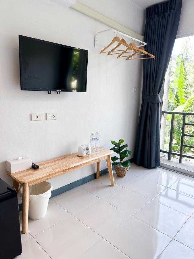 Hotel Baobab Patong Exterior foto